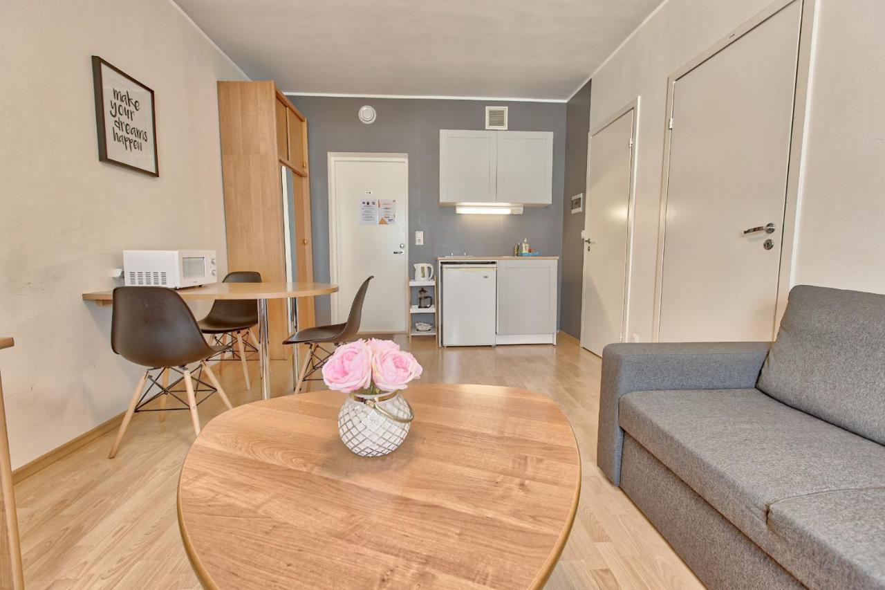 טאלין Luxury Suites - Tatari By Rikas Hotels מראה חיצוני תמונה