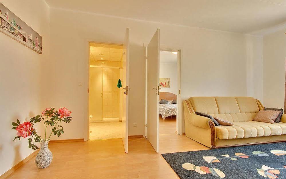טאלין Luxury Suites - Tatari By Rikas Hotels מראה חיצוני תמונה